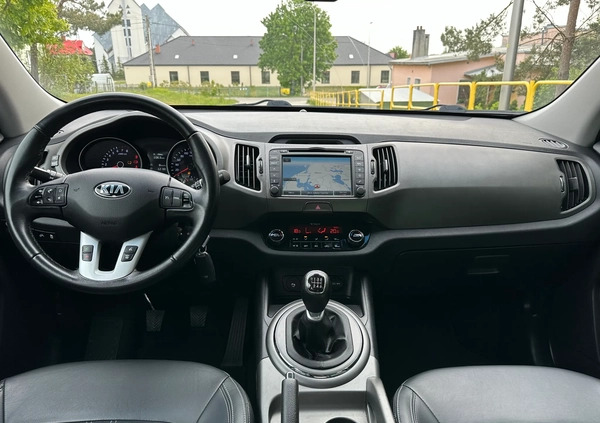 Kia Sportage cena 47900 przebieg: 183000, rok produkcji 2014 z Stawiszyn małe 211